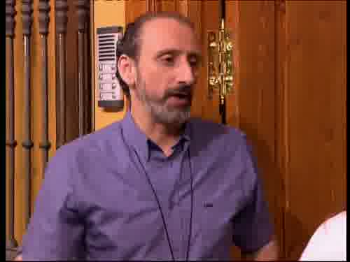 -Bastante estúpida.
-Pues espera a las otras dos.