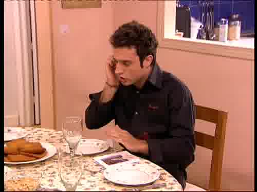 -¿Qué pasa?
-Que han ingresado a mi abuela.