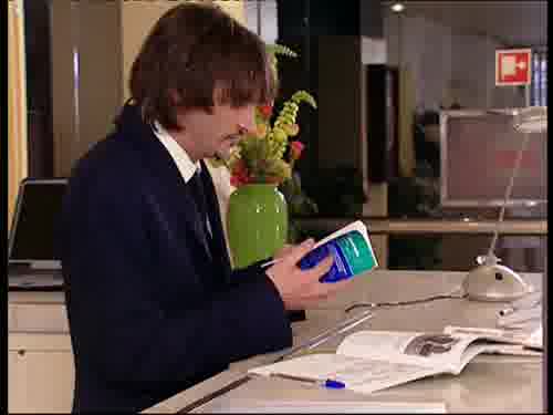 -Hola, señora presidenta.
-Espero que subas a revisar...