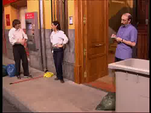 ...de basura. Belén, tu turno.
-Dos de tres, un 75% de acierto.