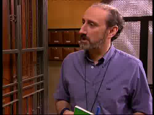 -Me acabas de dejar en la calle.
-Si fuiste tú el que se marchó.