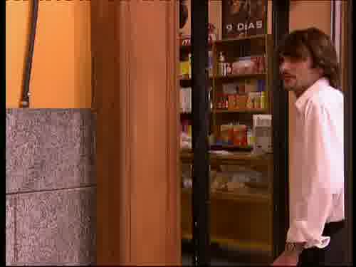 -Papá, recoge tus cosas. Nos vamos.
-¿Has perdido? No vales para nada.