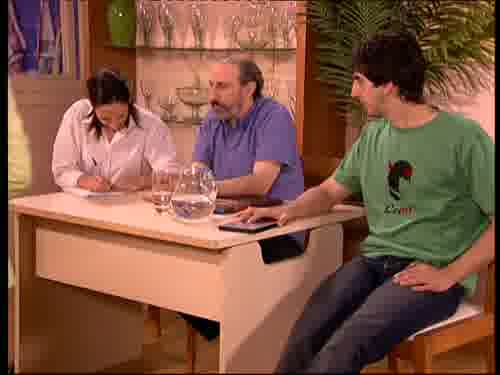 ...300 euros, repito 300 euros,
para comprar a Paco el último...