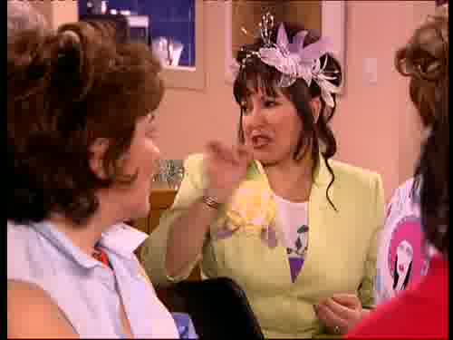 -Dale, Paloma. No me voy a casar.
-Cariño, eso hay que hablarlo.