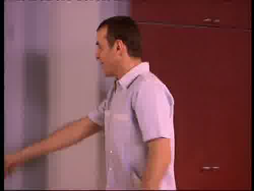 -Hola, ¿está Bea?
-Escóndete, es la loca de tu ex.