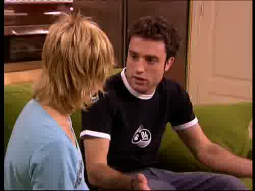 -Pago yo. Hay que disfrutar
de la vida, son dos días.