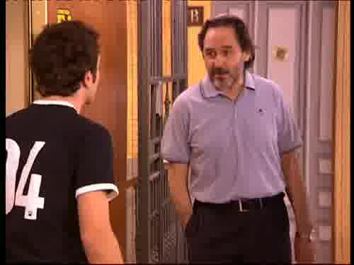 -¿Tienes un momento?
-La antena no se quita.