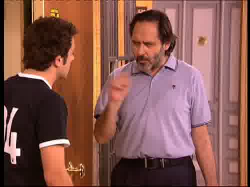 ...un cable hasta mi casa y nos
ahorramos líos con la comunidad.